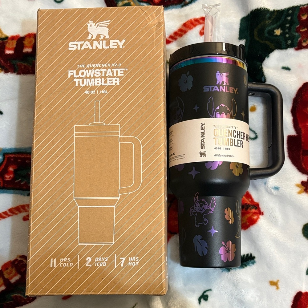 Stanley Black Flowstate Tumbler with Stitch Vibrant Pattern 💙🌈